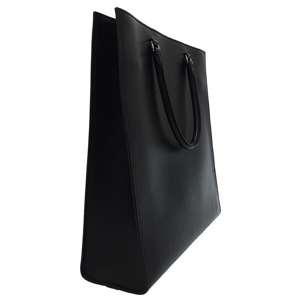 Prada Tote black Leather embossed Saffiano silhouette